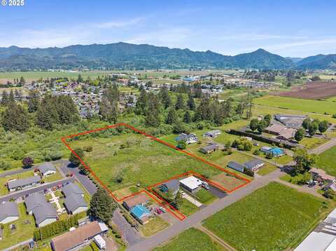 02600 12th ST, Tillamook, OR 97141