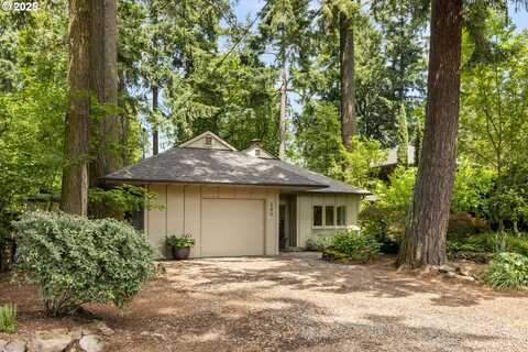 589 RIDGEWAY RD, Lake Oswego, OR 97034