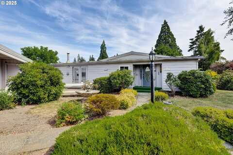 21986 LAUREL AVE, Aurora, OR 97002