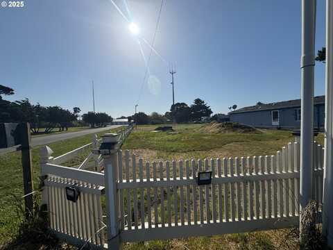 Highway 101, Bandon, OR 97411