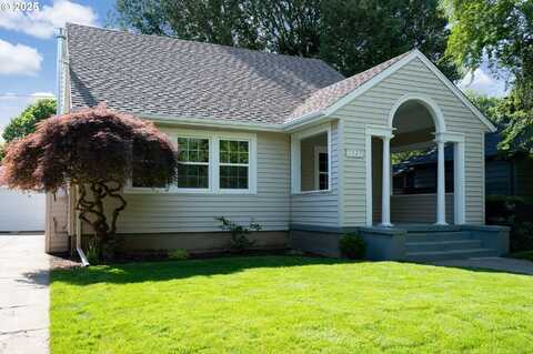 7327 N WASHBURNE AVE, Portland, OR 97217