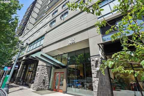 1025 NW COUCH ST, Portland, OR 97209