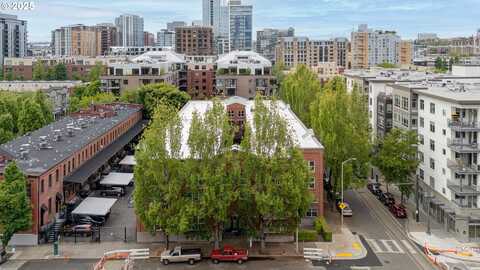 1009 NW HOYT ST, Portland, OR 97209