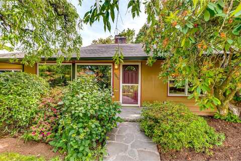 5040 SW Iowa ST, Portland, OR 97221