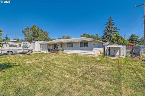 6135 SE CLATSOP ST, Portland, OR 97206
