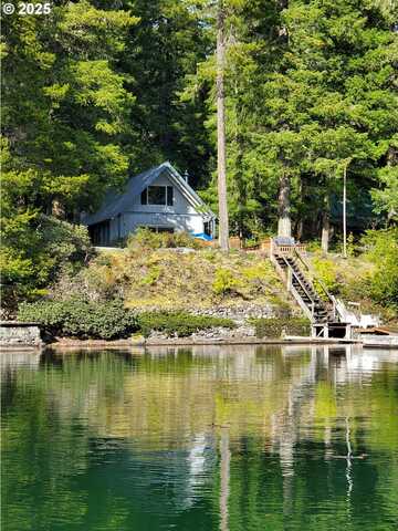Cabin 11 Northwoods, Cougar, WA 98616