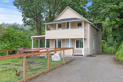 272 MILITARY RD, Kalama, WA 98625