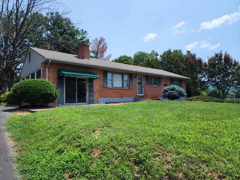 1525 West Ruritan RD, Roanoke, VA 24012