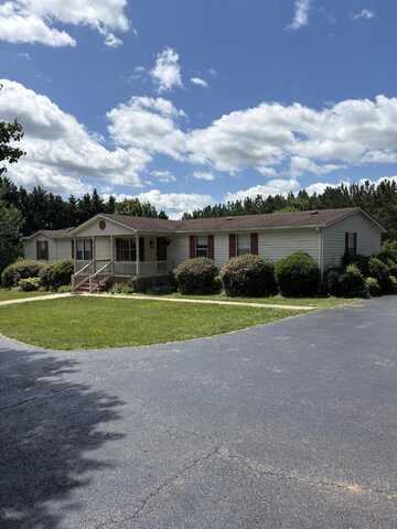 3421 Shula DR, Hurt, VA 24563