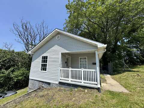 120 10 1/2 ST SE, Roanoke, VA 24013