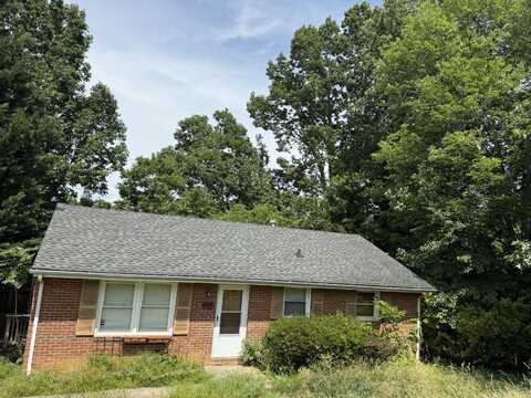 919 Glenn Ridge RD NW, Roanoke, VA 24017