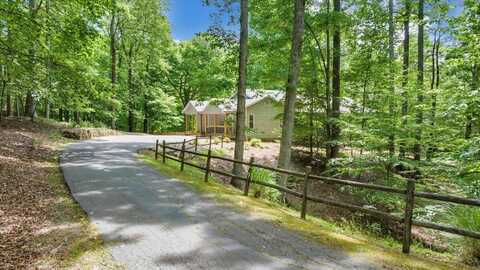 112 Sedgefield LN, Vinton, VA 24179