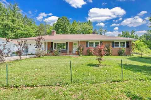 3135 Doe Run RD, Rocky Mount, VA 24151