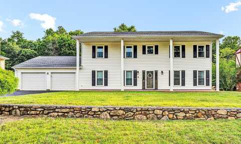 5211 Cherokee Hills DR, Salem, VA 24153