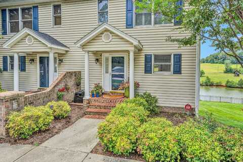 345 Cambridge CT, Hardy, VA 24101