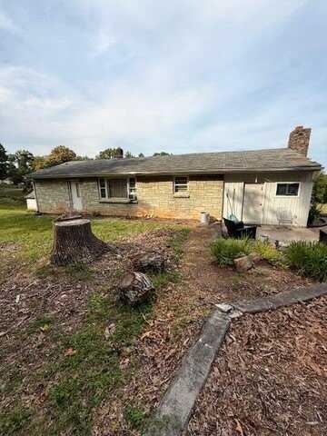 9466 Rocky Ford RD, Moneta, VA 24121