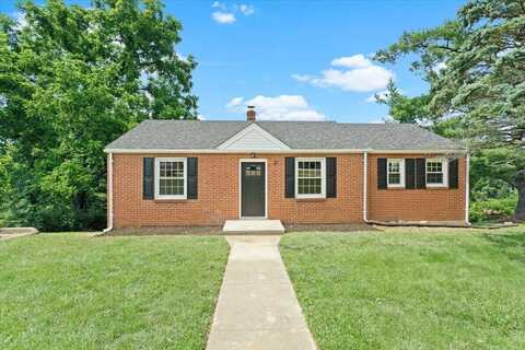 21 Upland DR, Salem, VA 24153