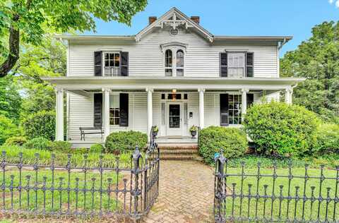 220 N Broad ST, Salem, VA 24153