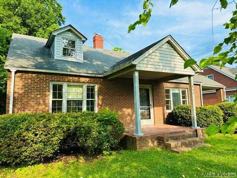 904 Academy St N, Ahoskie, NC 27910