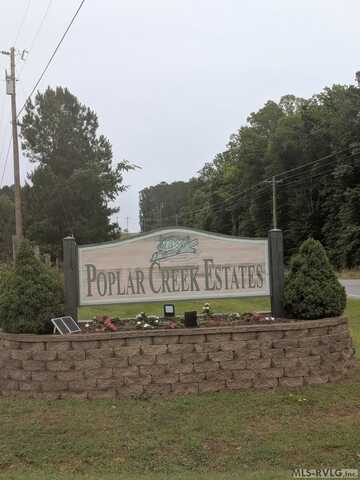 11&11A Marina Rd, Bracey, VA 23919