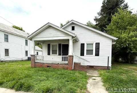 111 Carroll St, Emporia, VA 23847