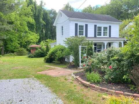 103 Seaboard Avenue, La Crosse, VA 23950