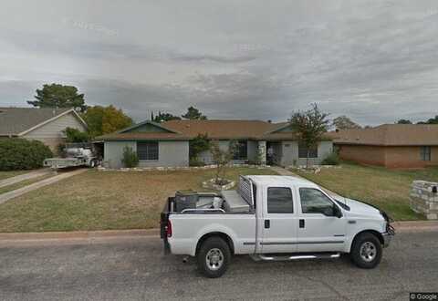 3826 Hillcrest Dr, San Angelo, TX 76904