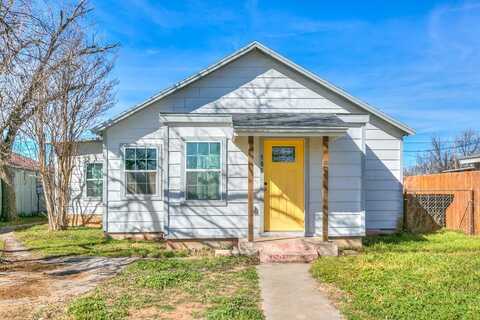 106 W 27th St, San Angelo, TX 76903