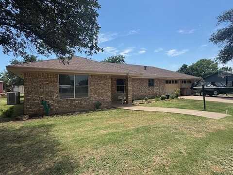 606 Nichols St, Rowena, TX 76875