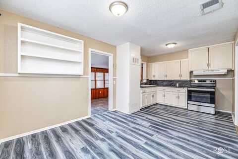 310 N Van Buren St, San Angelo, TX 76901