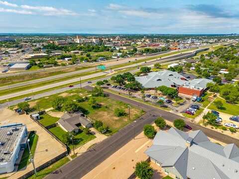 441 E 8th St, San Angelo, TX 76901