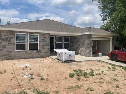 640 W Ave Y, San Angelo, TX 76903