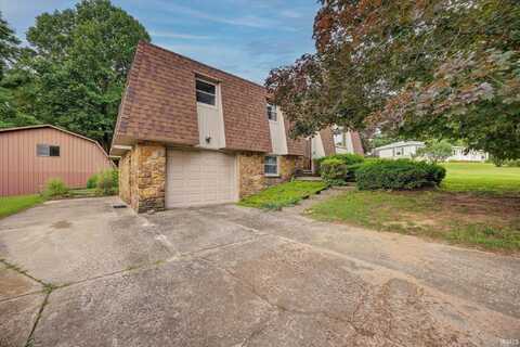 600 Forest Drive, Bloomfield, IN 47424
