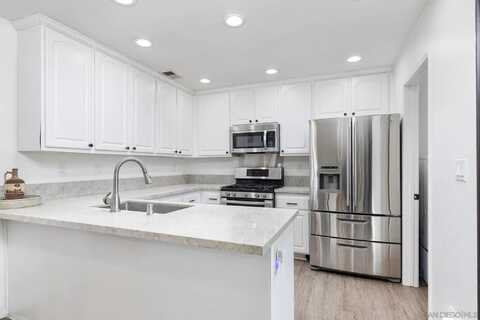 8446 Summerdale Rd, San Diego, CA 92126