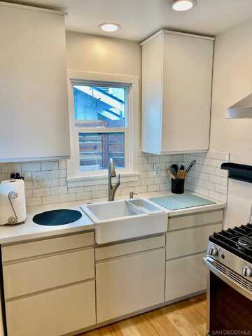 424 W University PL, San Diego, CA 92103