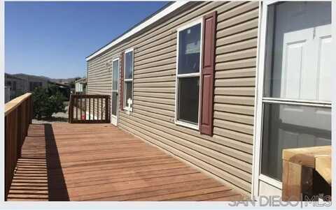 725 W Thornton Ave, Hemet, CA 92543
