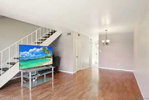 602 S Mollison Ave, El Cajon, CA 92020