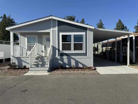 725 W Thornton Ave, Hemet, CA 92543