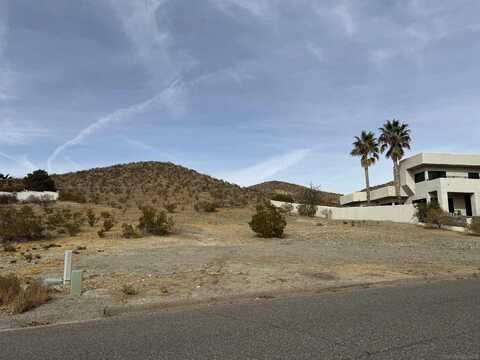 123 Menahka Rd, Apple Valley, CA 92307
