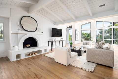16610 Los Morros, Rancho Santa Fe, CA 92067