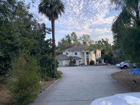 10915 Sunray Place, La Mesa, CA 91941