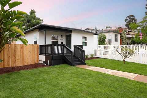 8210 Orchard Ave, La Mesa, CA 91942