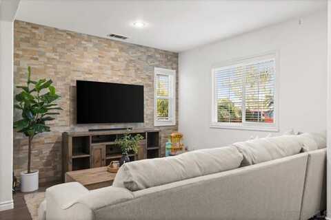 1509 Fieldbrook St, Chula Vista, CA 91913