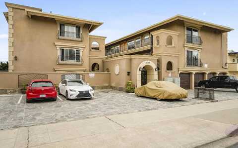 1049 Felspar St., San Diego, CA 92109