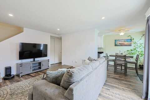 3454 Castle Glen Dr. unit: 104, San Diego, CA 92123