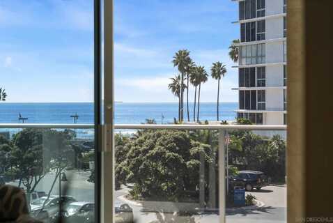 1770 Avenida Del Mundo, Coronado, CA 92118
