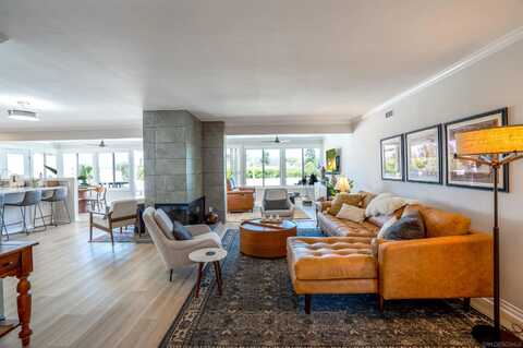 12218 Casero Pl, San Diego, CA 92128