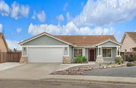 329 Del Flora St, Oceanside, CA 92058
