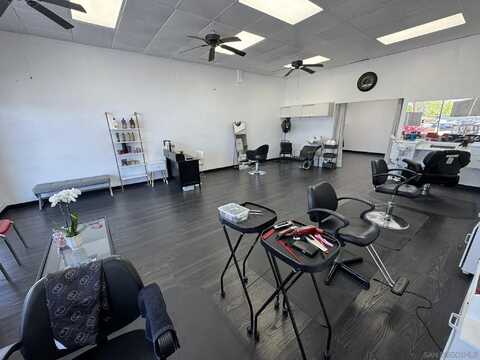 12243 Woodside Ave, Lakeside, CA 92040
