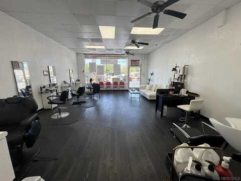 12243 Woodside Ave, Lakeside, CA 92040
